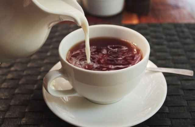 3503348512975c2c61b93766c468c1c2 1 - Малиновый чай и малиновое варенье при простуде и других заболеваниях