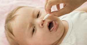 5d69ad6aae6b269fee3316c96518a4e9 1 - Чем прочистить носик у новорожденного: причины появления слизи, как можно почистить нос грудничка от козявок