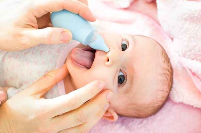 6bb55d0f46b39be8310a13566d8610d7 1 - Как промывать нос физраствором ребёнку и взрослому: как сделать физраствор хлорида натрия в домашних условиях