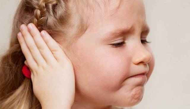 ce00e92937c71e0eb6262c144b4f886b 1 - Компресс для уха: как сделать спиртовую и водочную повязку при отите, компрессорное лечение на ухо ребенку