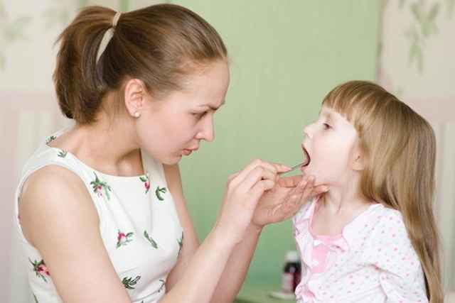 f5d4f57f91095b454a41352477002345 1 - Красное горло у ребенка: как определить болезнь и чем ее лечить