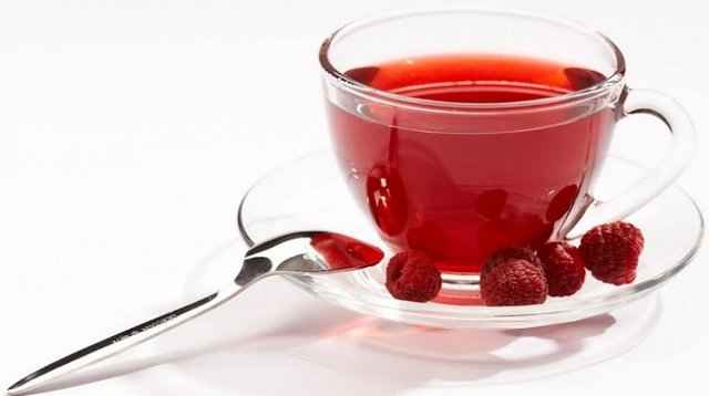 fc9923860087b7817da94d254cd6d09d 1 - Малиновый чай и малиновое варенье при простуде и других заболеваниях