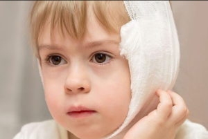 chemlechitgnoyniyotiturebenkafotosimptom 3D263AA4 - Гнойный отит у ребенка (40 фото): симптомы, признаки и лечение острого гнойного отита и среднего уха в домашних условиях у новорожденного