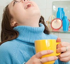 chemluchshepoloskatgorloprianginevdomash 8428FB23 - Масло персика для носа: инструкция по применению персикового масла, использование при насморке у ребенка