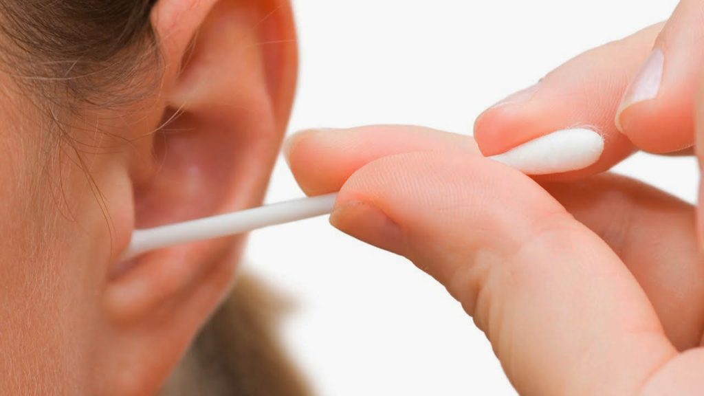 chtodelatesliposlegrippazalozhilouxochem 276BDE5C - Осложнение на уши после простуды: лечение, народные средства