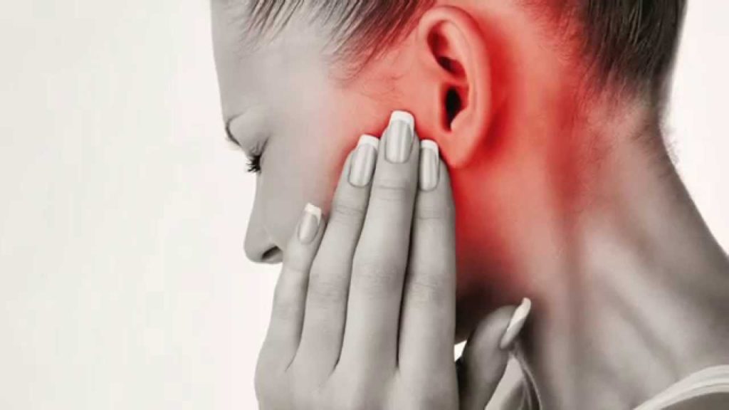 chtodelatesliposlegrippazalozhilouxochem DCCAA232 - Осложнения на уши у взрослых после отита, гриппа или простуды: что делать, как лечить