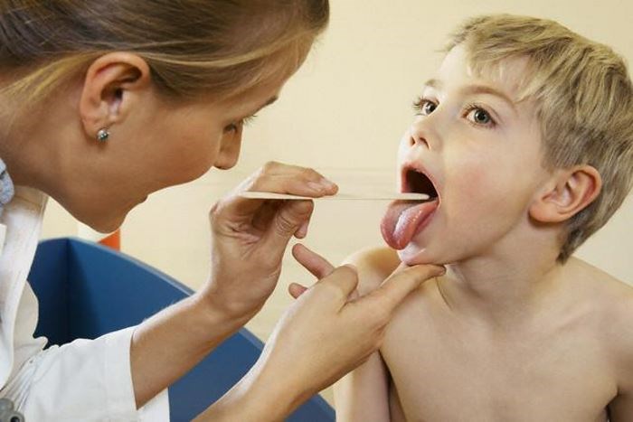 kakotlichitvirusniyfaringitotbakterialno 3531F37D - Ингаляция небулайзером для носа от насморка у ребёнка, рецепты