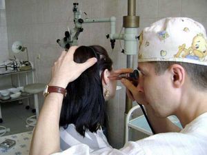 otitsrednegouxasimptomiilechenieuvzrosli 86DCAD15 - Отит у взрослых: симптомы, лечение, капли для отита среднего уха