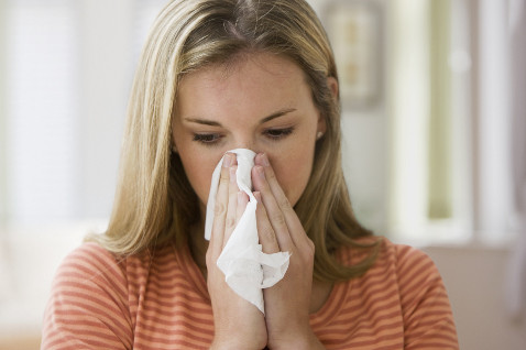 simptomiimetodilecheniefaringita 3BD16AFA - Заложенность носа и сильный насморк: чем вылечить, способы лечения в домашних условиях